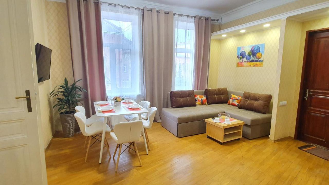 Demar Apart Herzena Lviv Exterior foto