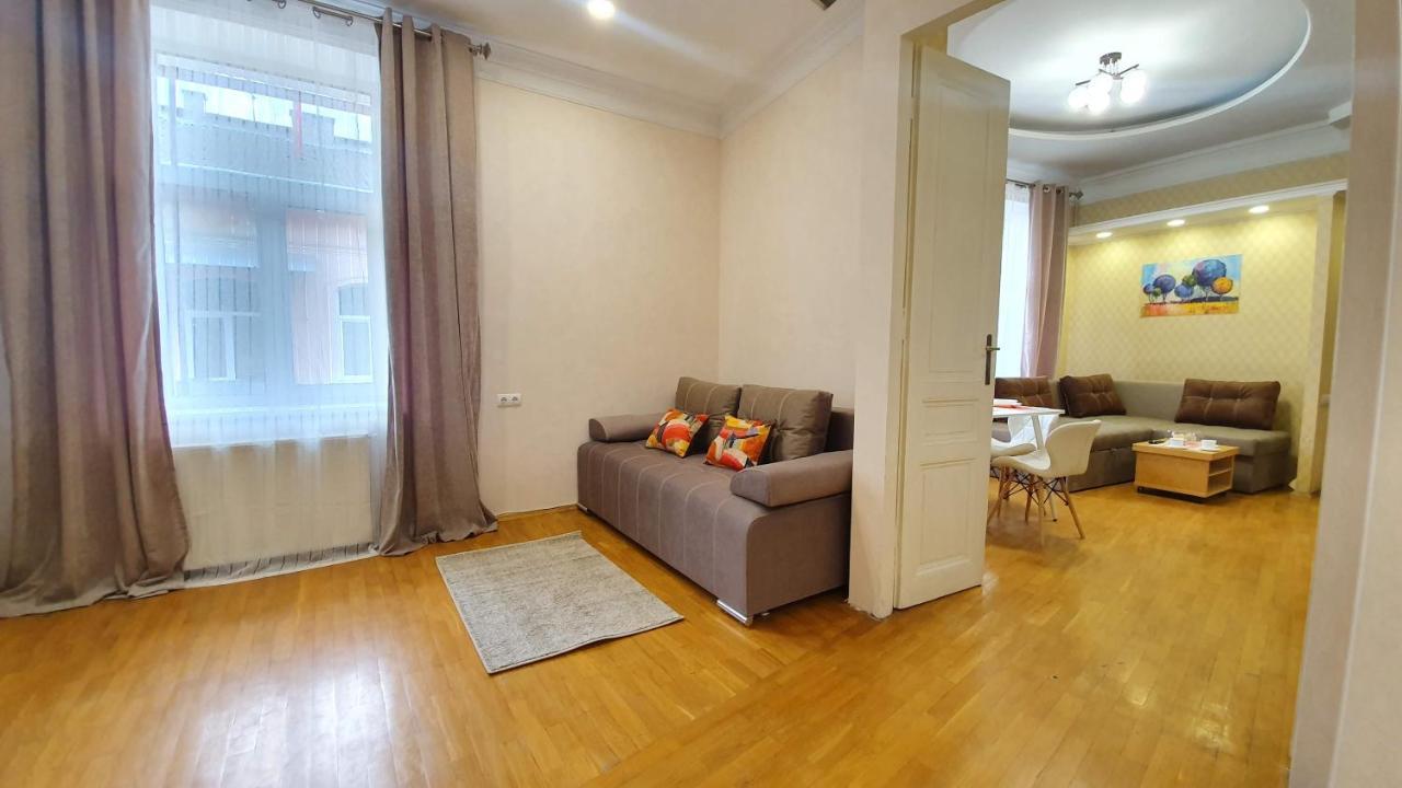 Demar Apart Herzena Lviv Exterior foto