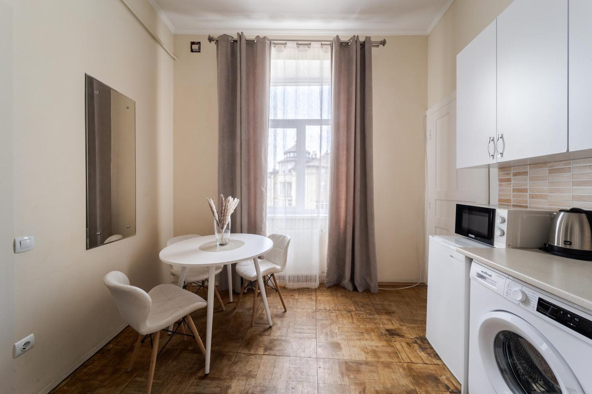 Demar Apart Herzena Lviv Exterior foto